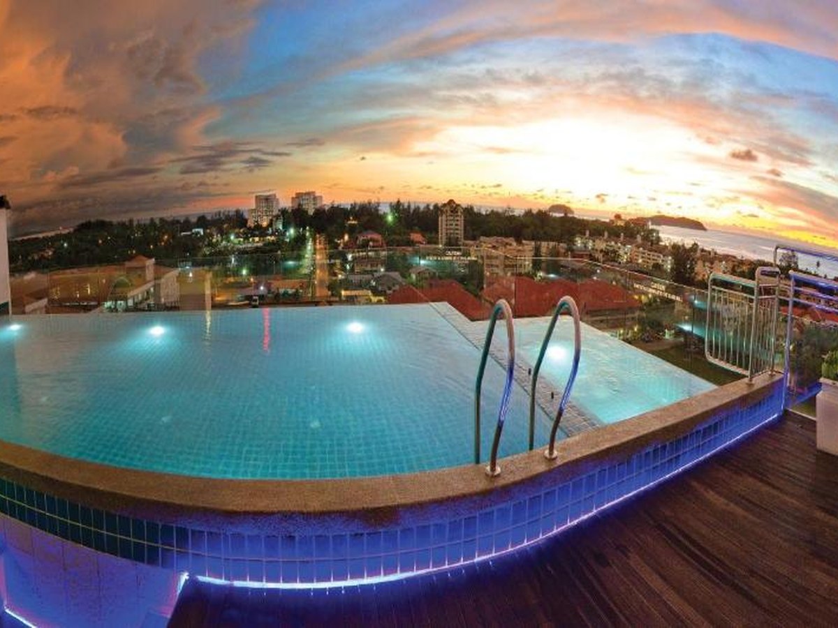 The pool at C'haya Hotel