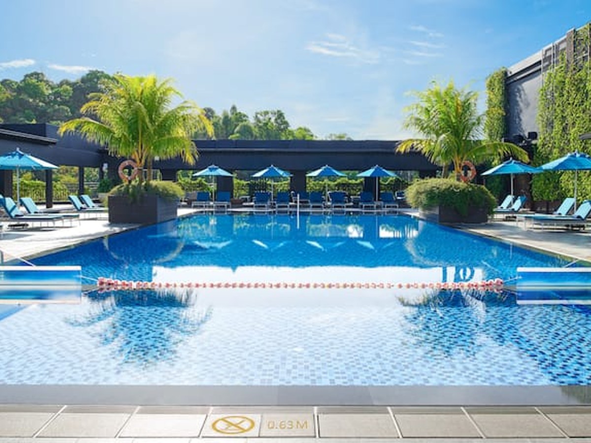 The pool at Hilton Kota Kinabalu