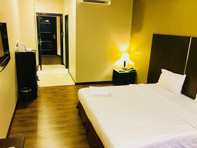 Kingston Hotel